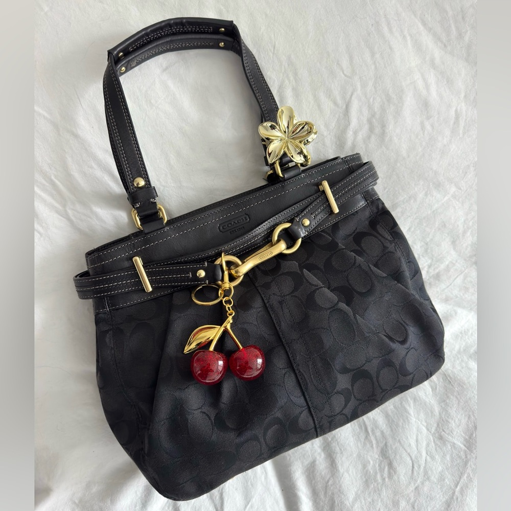 vintage Coach Hampton Black Canvas  Pleated Tote Bag with gold hardware